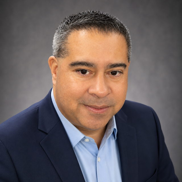 Brian Gil, Agent